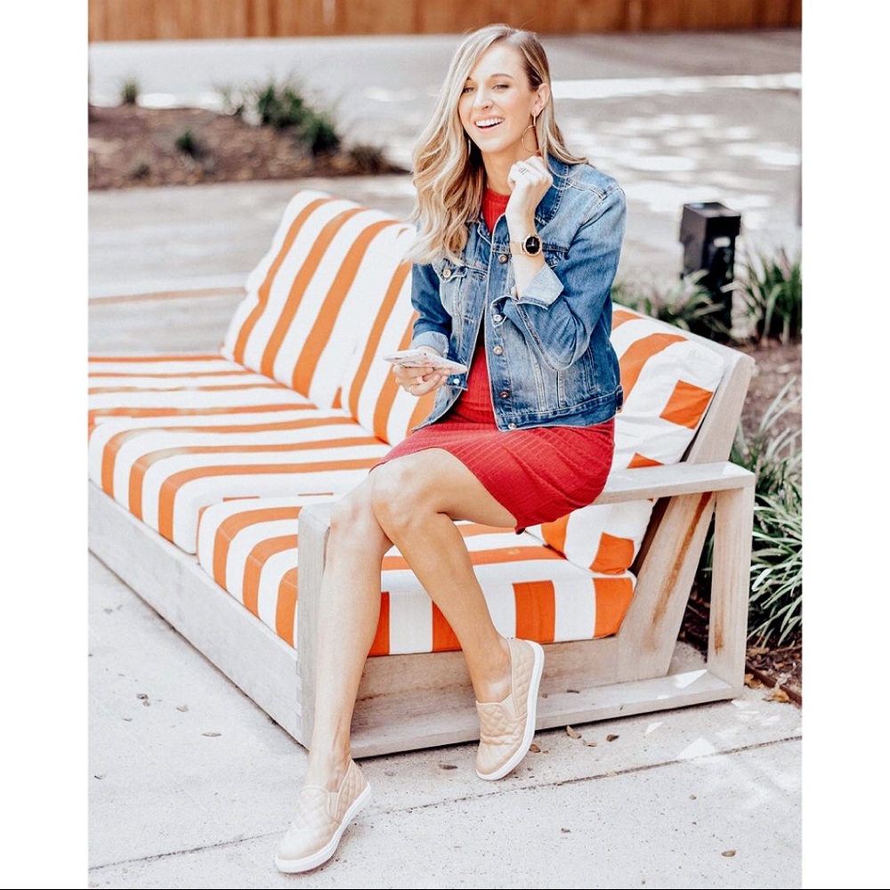 🍂 TAN QUILTED FAUX LEATHER PLATFORM CASUAL SNEAKERS! - Picture 15 of 17